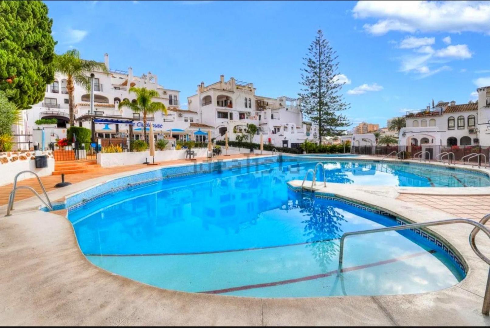 Estudio Pasodoble. Pueblo Evita Benalmádena Exterior foto